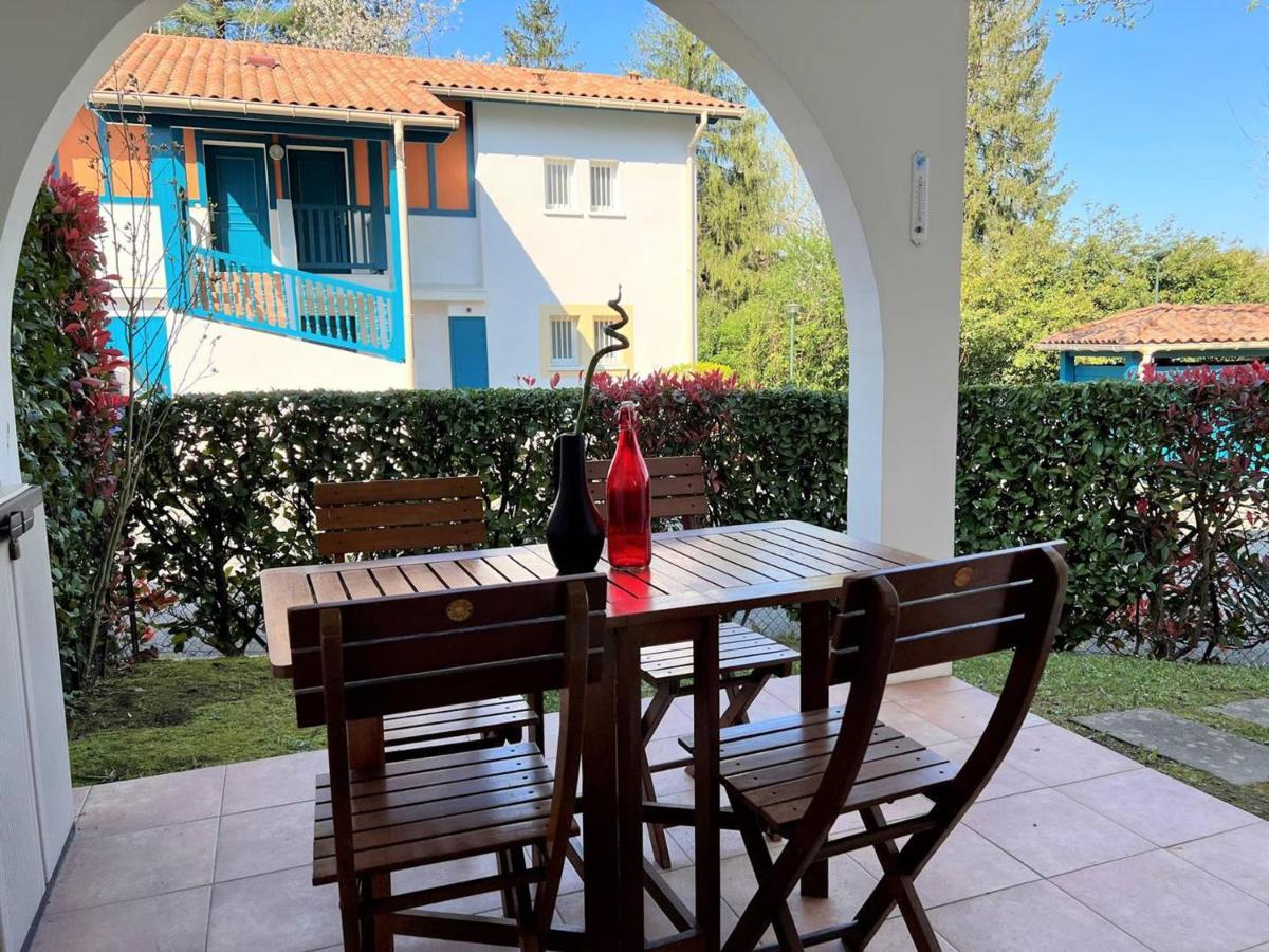 Appartement T1 Bis Avec Jardin Prive Et Piscine, 4 Pers, Cambo-Les-Bains - Fr-1-495-13 Exteriör bild